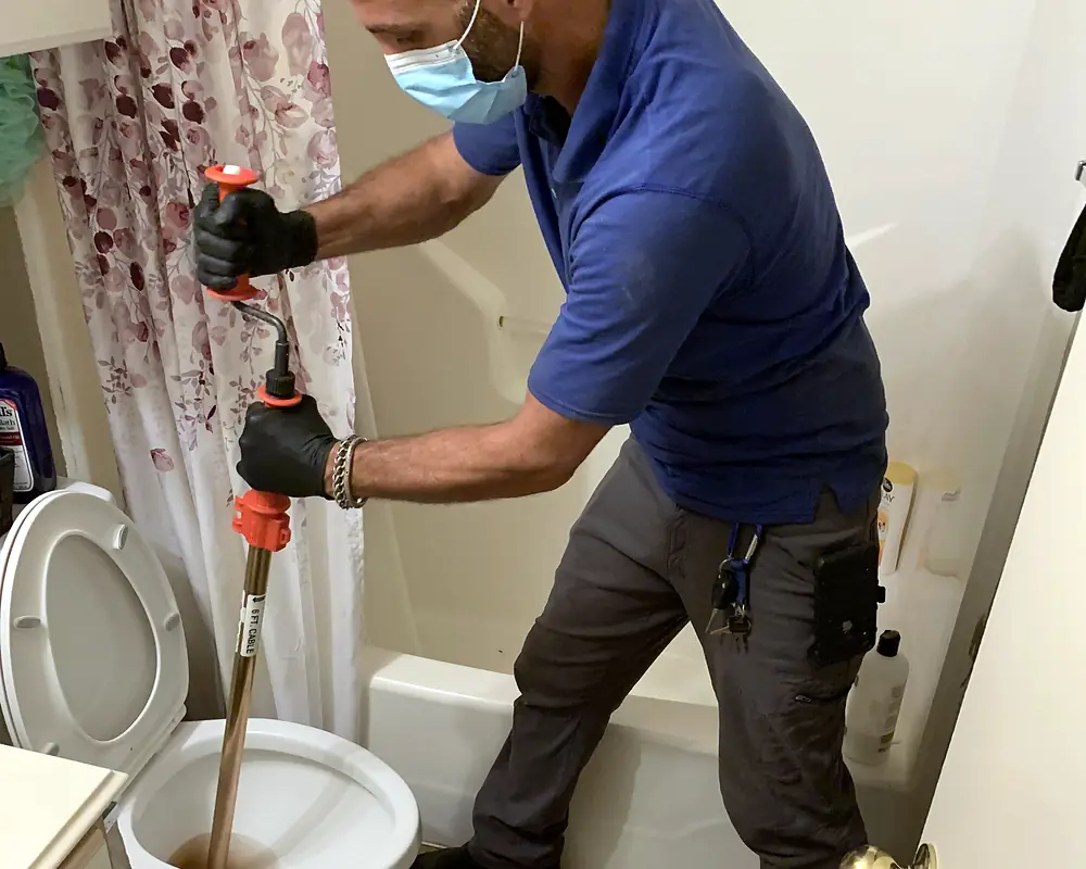 Royal Flush plumber on a Houston service call